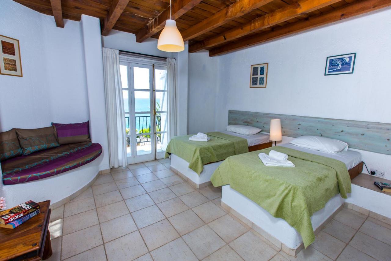 Villa Clarissa & Carmel View Paphos Exterior photo